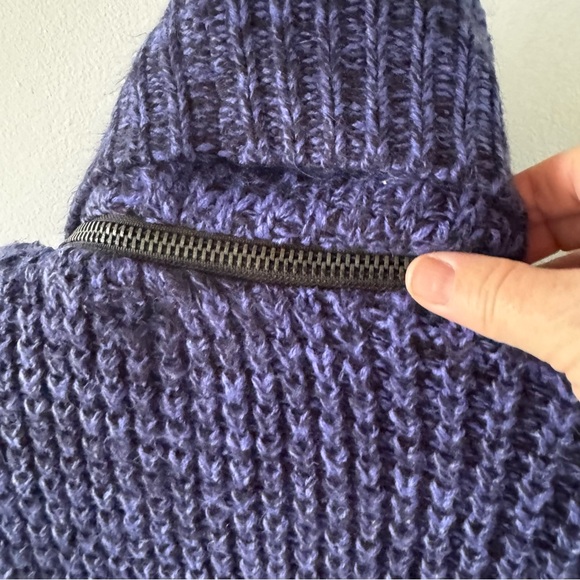 Amanda Green blue chunky knit cardigan with zipper detail size small (G1) - Picture 4 of 8